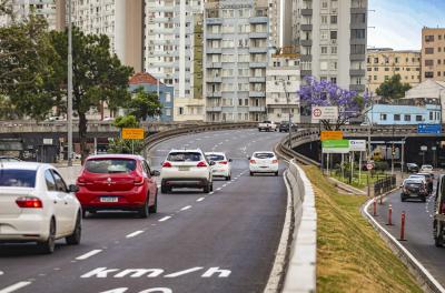 EPTC inicia implantação de lombada eletrônica no Corredor Humanitário