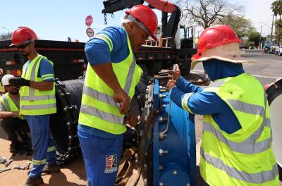 Obra que ampliará capacidade de abastecimento de água para 600 mil pessoas está em andamento