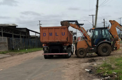 Mutirão de limpeza recolhe 80 toneladas de resíduos do bairro Sarandi