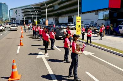 EPTC promove 3ª edição da Blitz Rosa Pela Vida em Porto Alegre