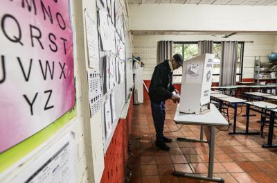cidadão votando