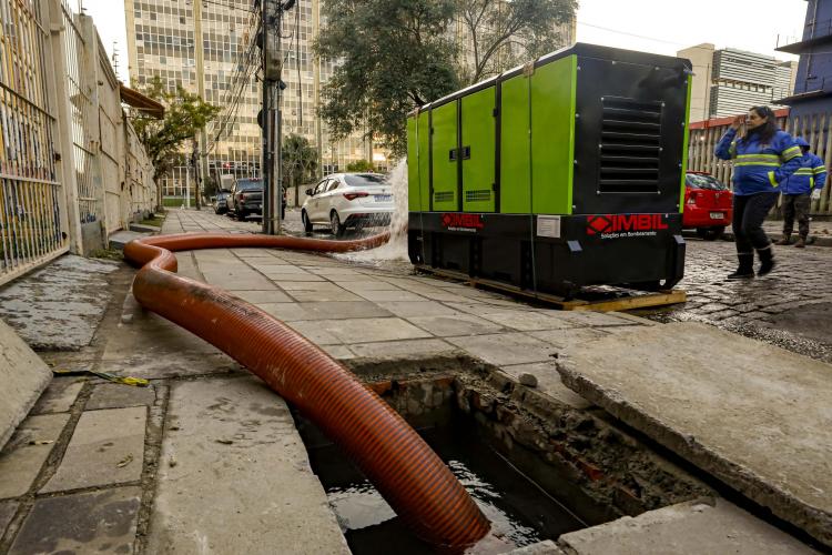 drenagem do bairro praia de belas ao arroio dilúvio